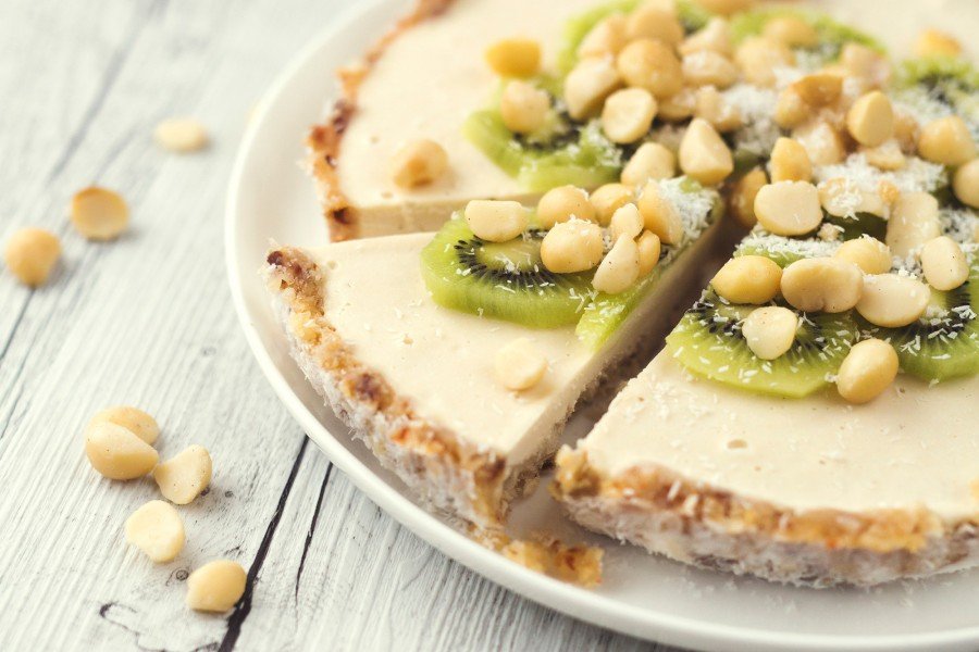 Summer Kiwi and Macadamia Raw Vegan Tart