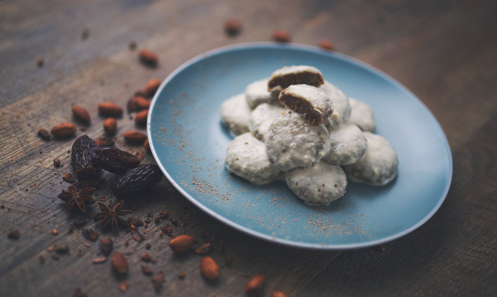 Raw Spiced German Christmas Cookies (Pfeffernusse)