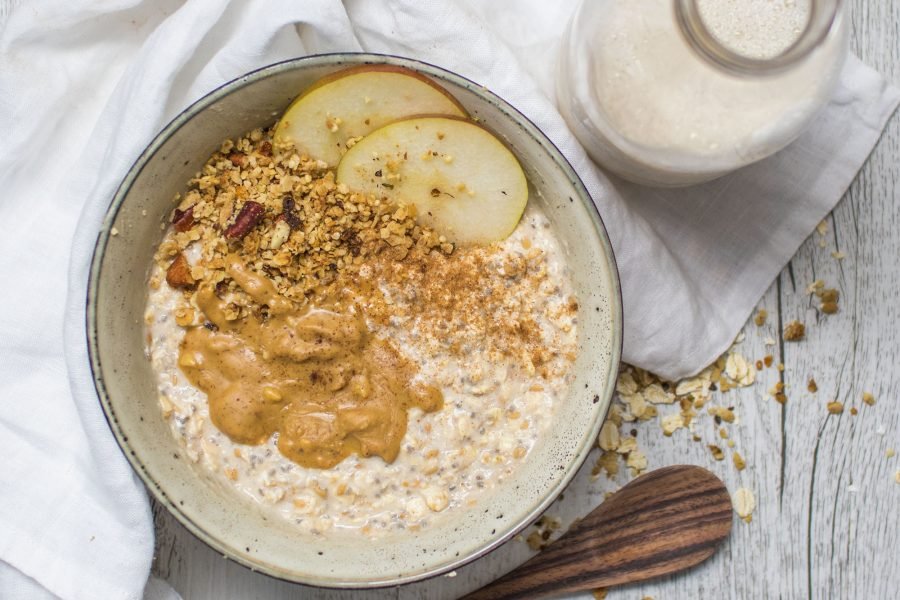 Vegan Autumn Pear Overnight Oats