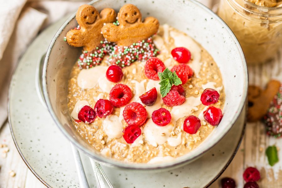 Vegan Gingerbread Overnight Oats