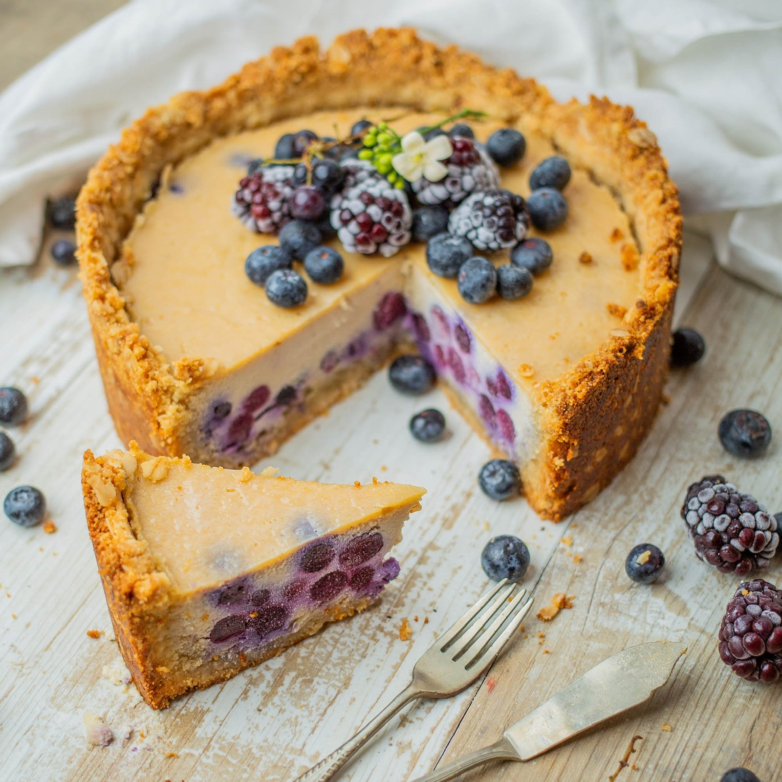 Baked Vegan Blueberry Lemon Cheesecake – no coconut