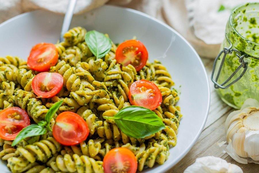 Vegan Avocado Pesto Pasta