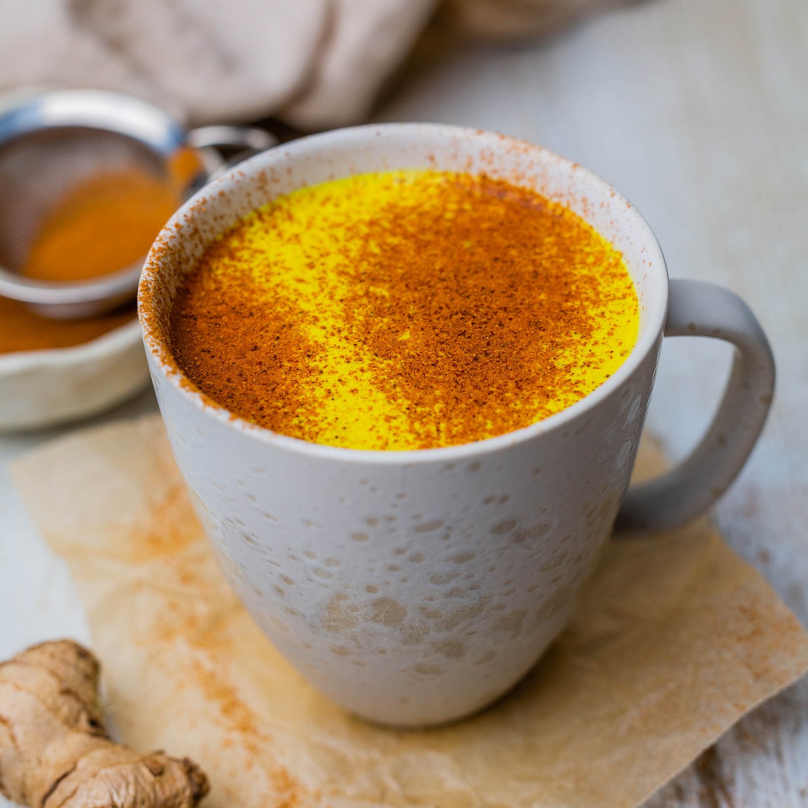 Turmeric for period pain, endometriosis and estrogen dominance plus White Chocolate Turmeric Latte with DHOW