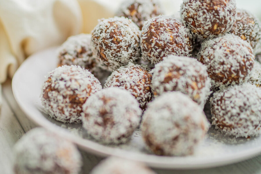 4 Ingredient Tahini Bliss Balls