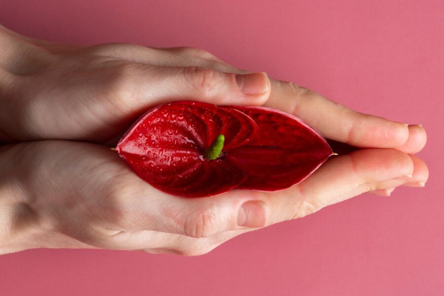 What is vulvodynia and how is it managed?